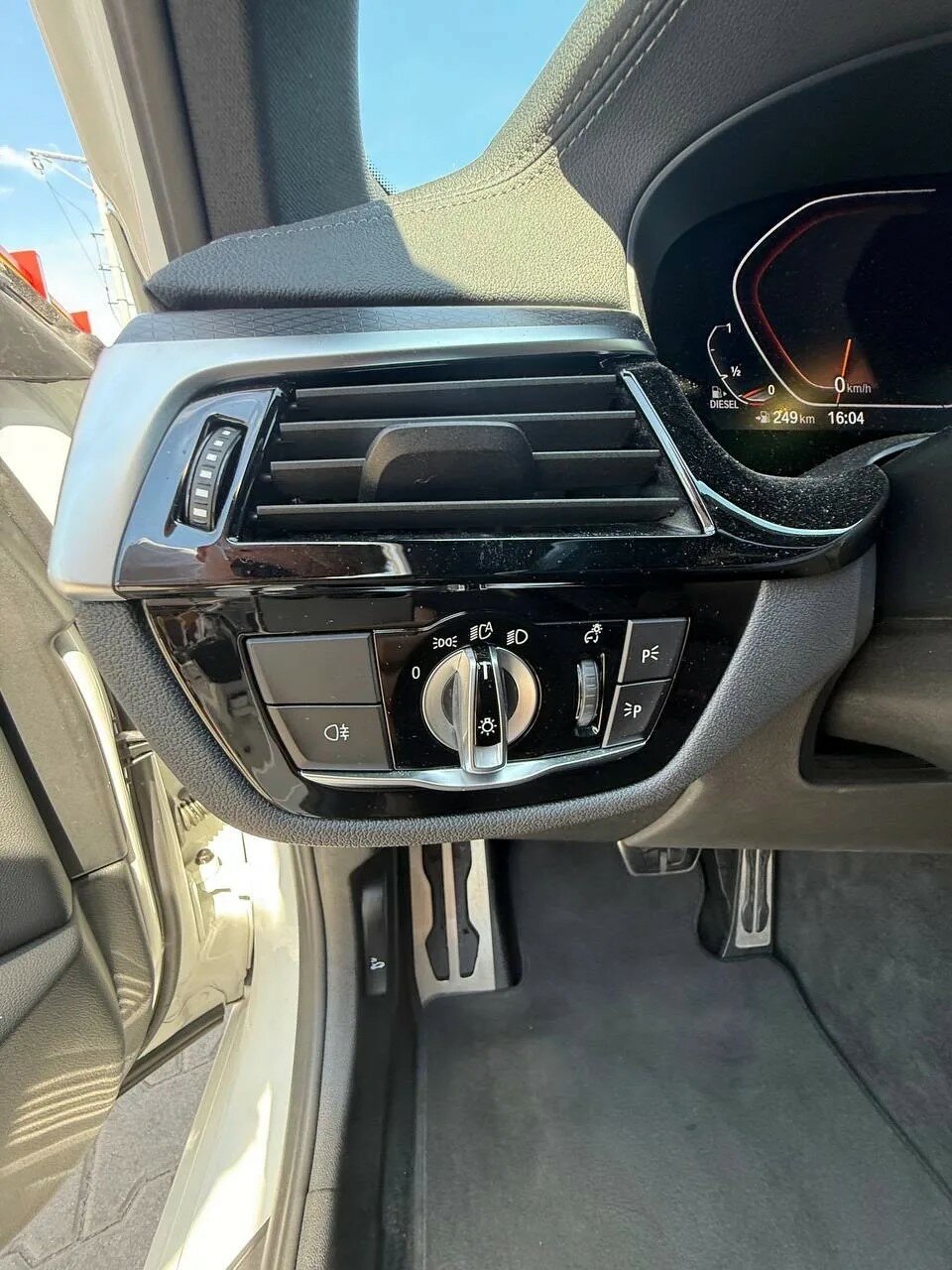 Автомобиль BMW 5 серии 518d 2.0d AT (150 л.с.) - 14