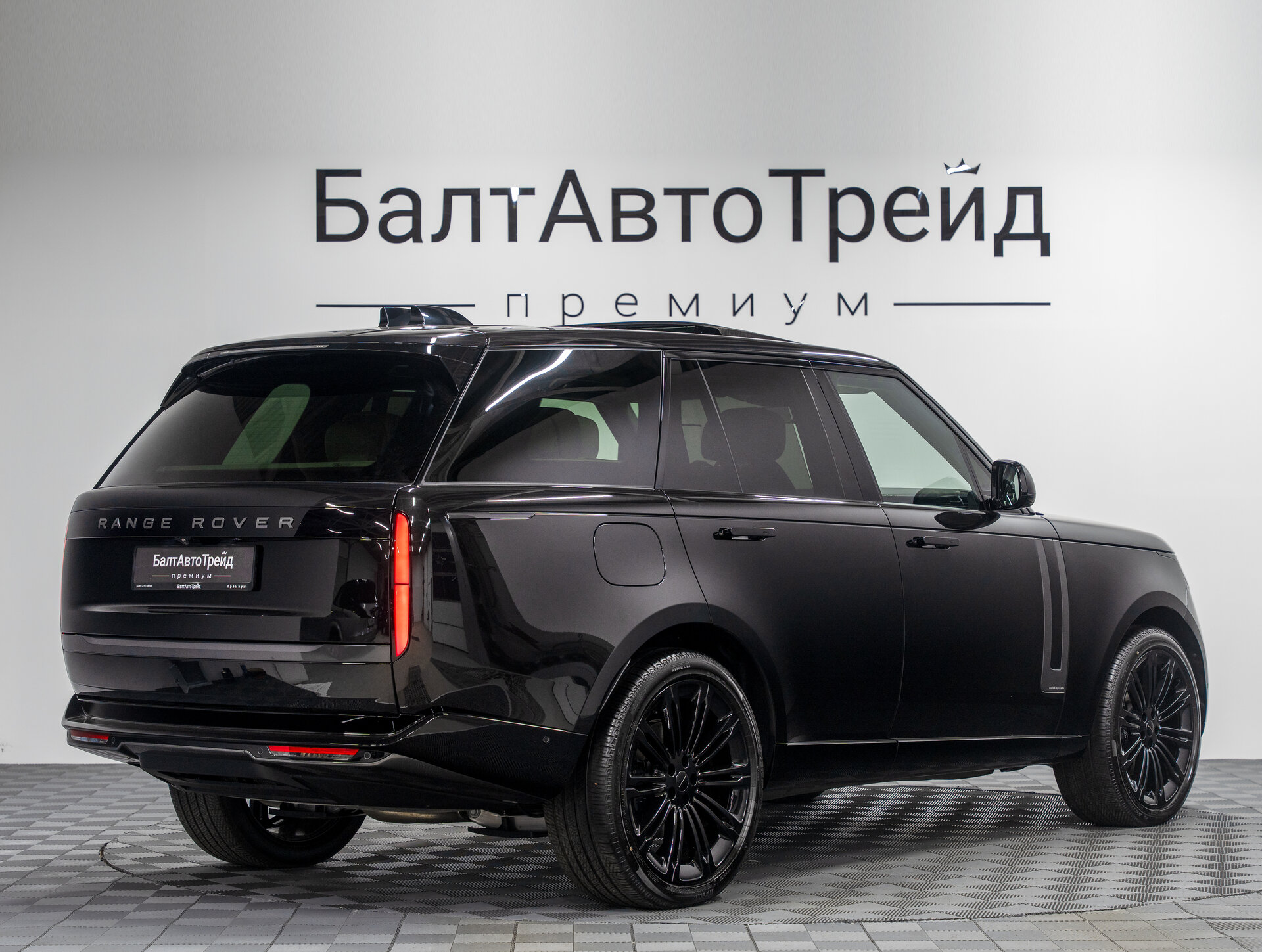 Автомобиль Land Rover Range Rover D350 MHEV 3.0d AT (350 л.с.) 4WD - 7