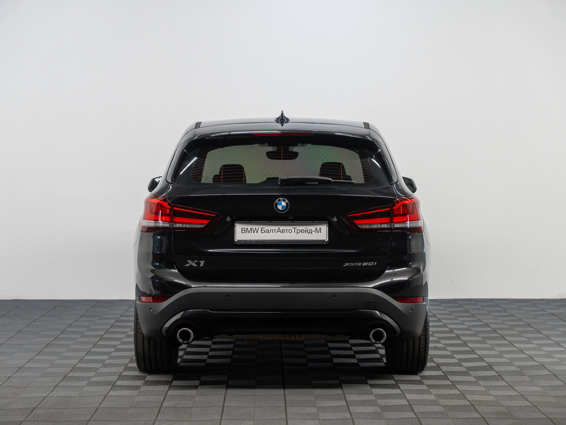 Автомобиль BMW X1 20i xDrive 2.0 AT (192 л.с.) 4WD - 6