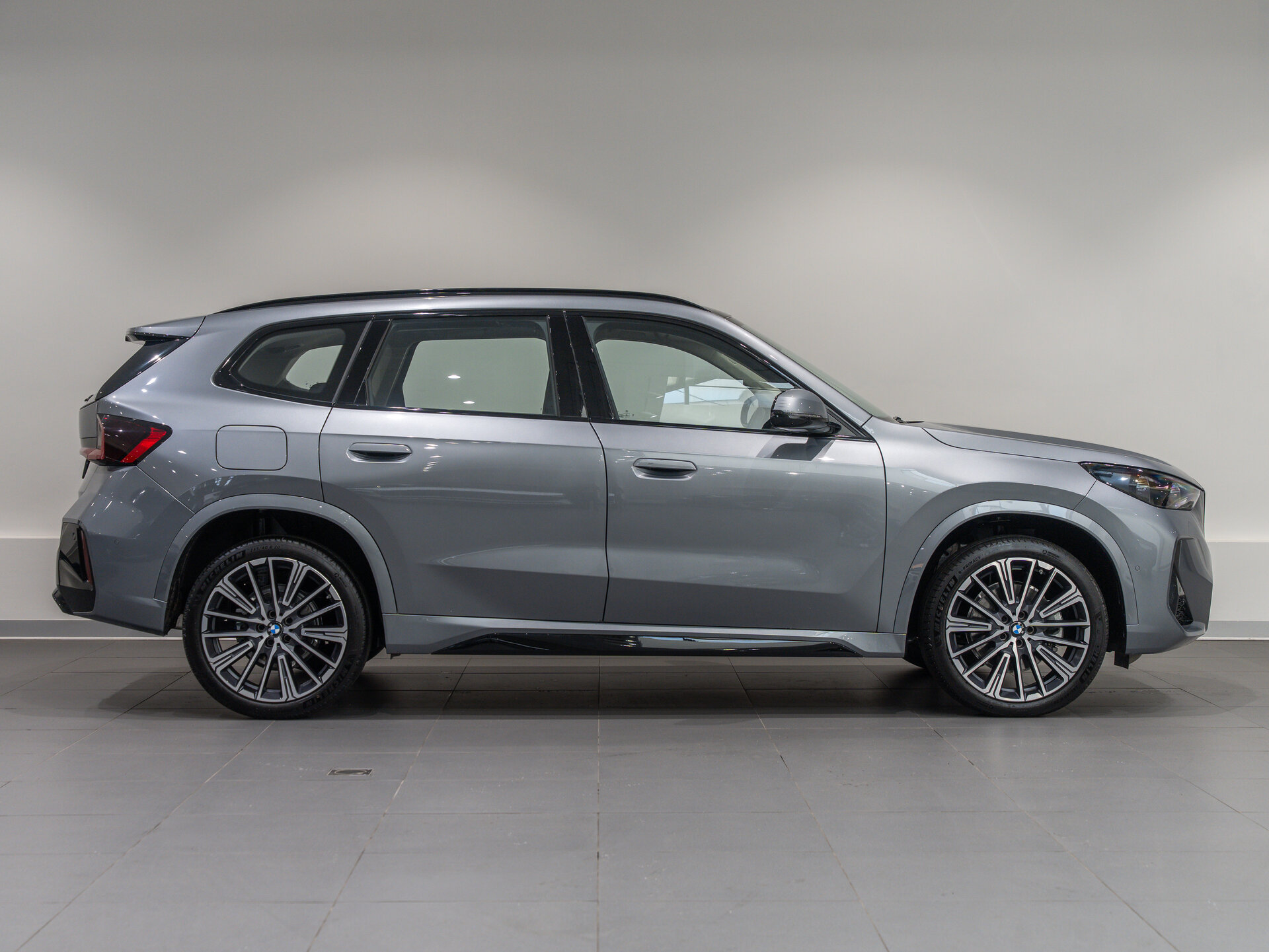 Автомобиль BMW X1 25Li xDrive 2.0 AMT (204 л.с.) 4WD - 4