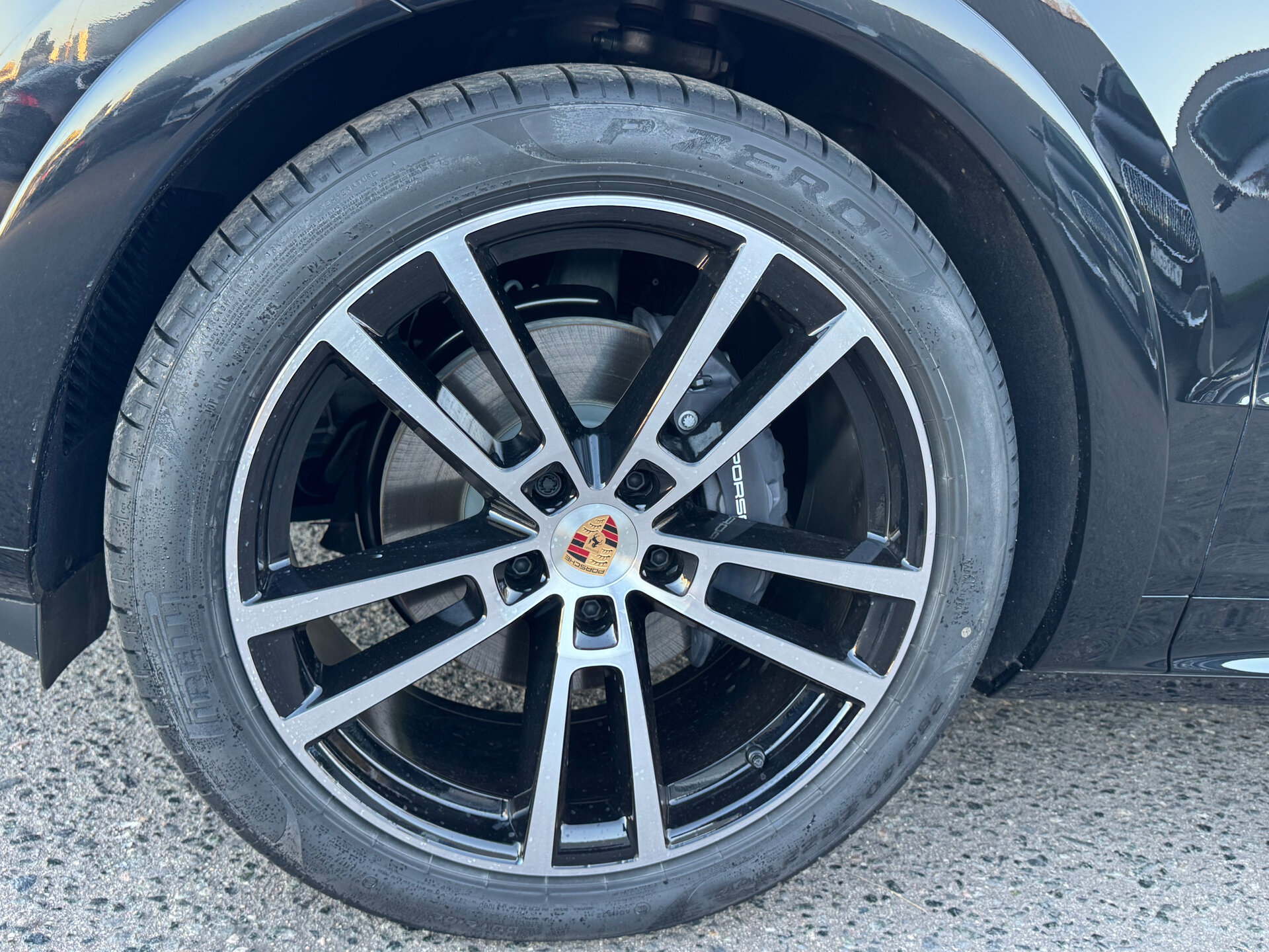 Автомобиль Porsche Cayenne Coupé 3.0 AT (353 л.с.) 4WD - 5