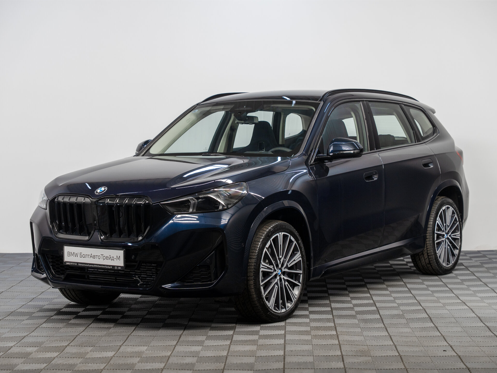 Автомобиль BMW X1 25Li xDrive 2.0 AMT (204 л.с.) 4WD - 1