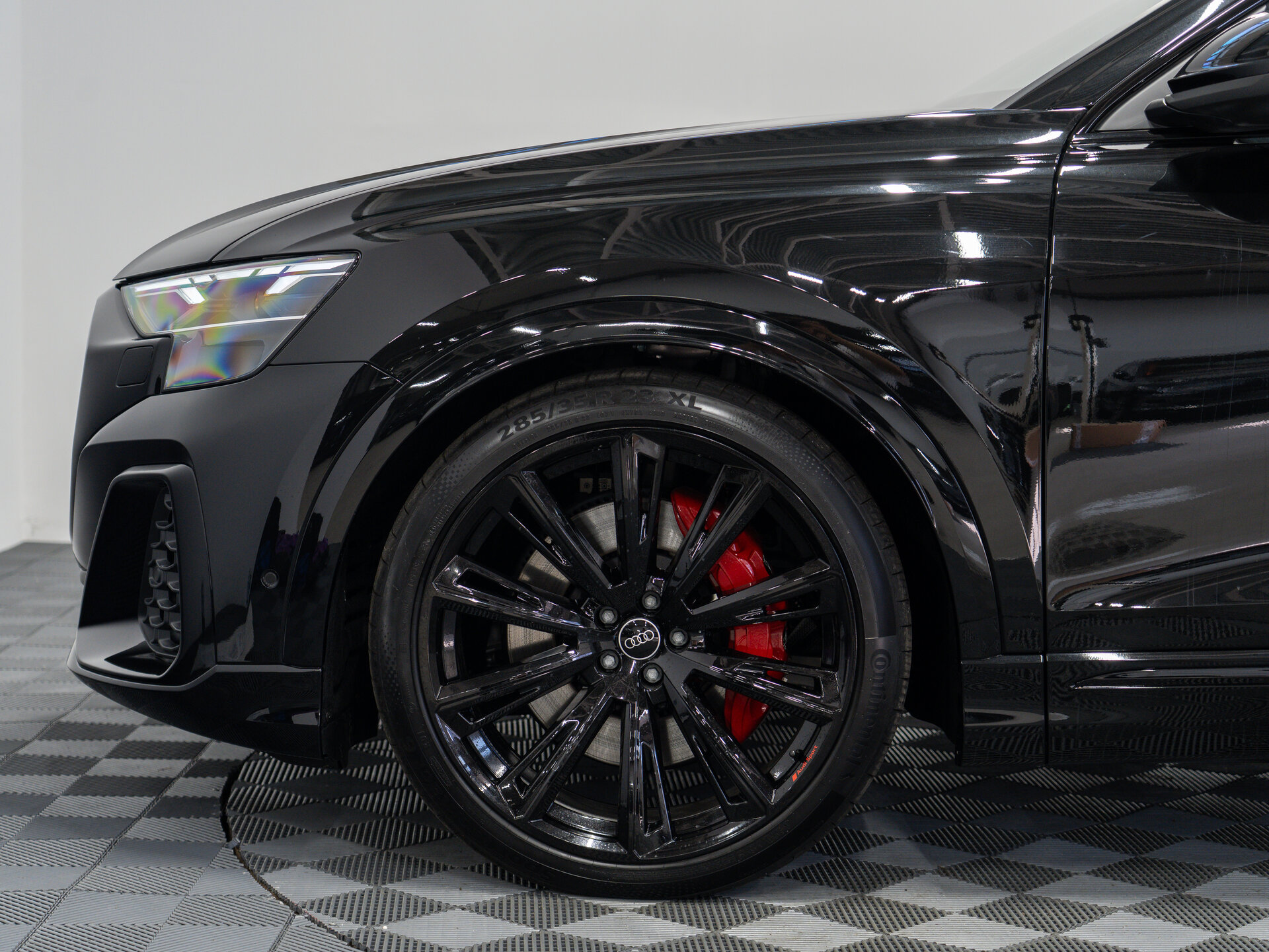 Автомобиль Audi SQ8 4.0 AT (507 л.с.) 4WD - 3
