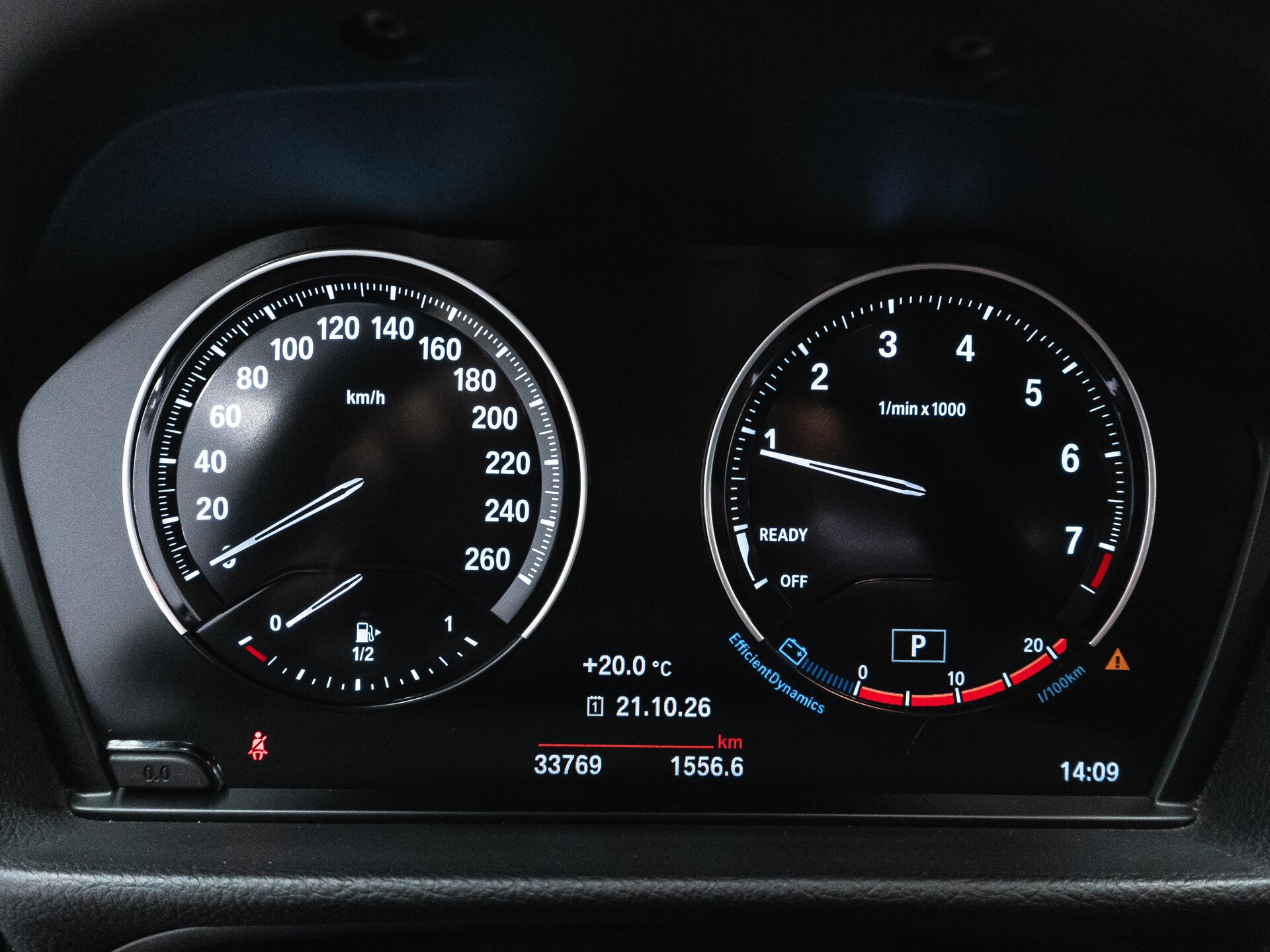 BMW 1 серии 2022 19