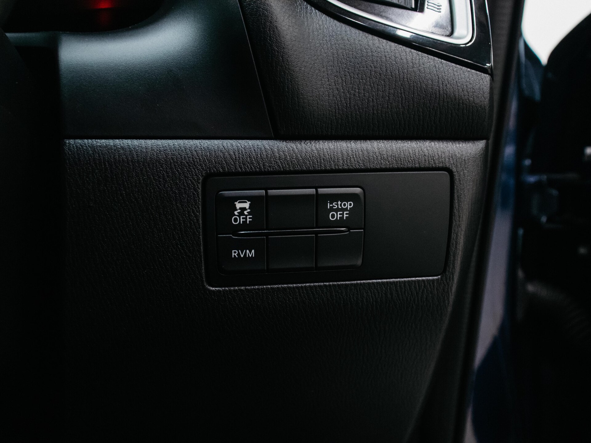 Mazda Axela 2015 16
