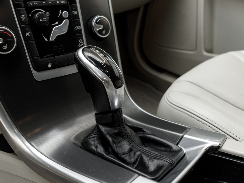 Купить Volvo XC60 2.4d AT (181 л.с.) 4WD, 2014 в Екатеренбурге