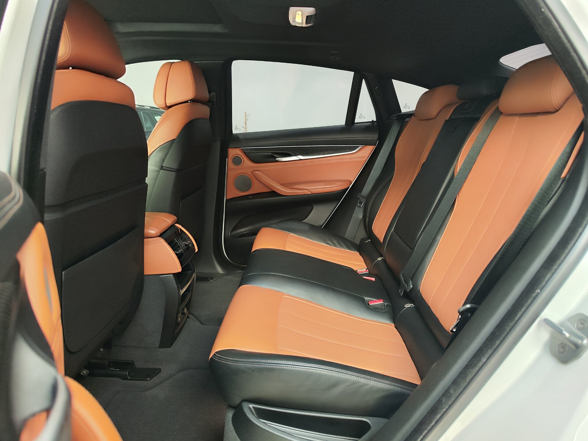 Автомобиль BMW X6 40d 3.0d AT (313 л.с.) 4WD - 9