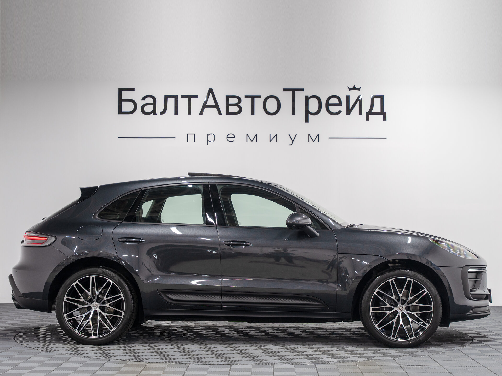 Автомобиль Porsche Macan 2.0 AMT (265 л.с.) 4WD - 6