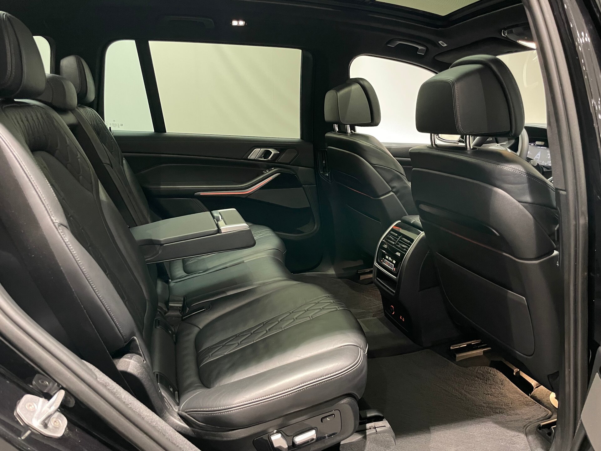 Автомобиль BMW X7 M50d 3.0d AT (400 л.с.) 4WD - 10