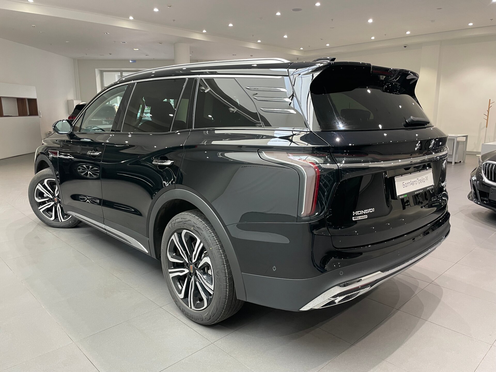 Автомобиль Hongqi HS7 2.0 AT (245 л.с.) 4WD - 6