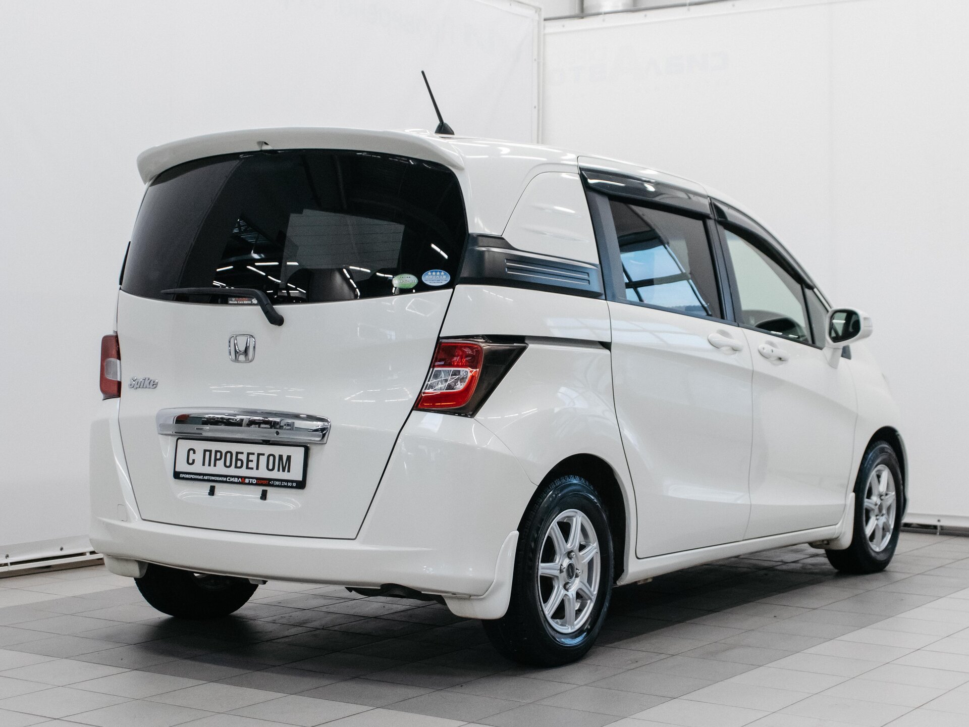 Honda Freed 2012 4