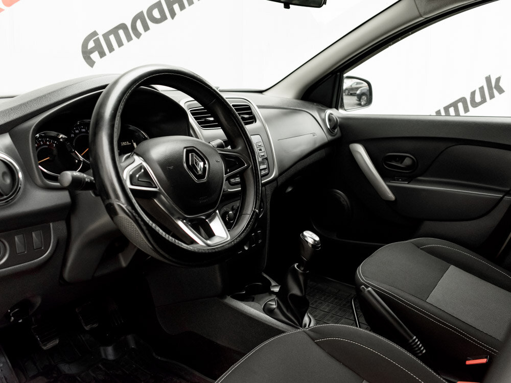 Купить Renault Sandero Stepway 1.6 MT (82 л.с.), 2021 в Екатеренбурге