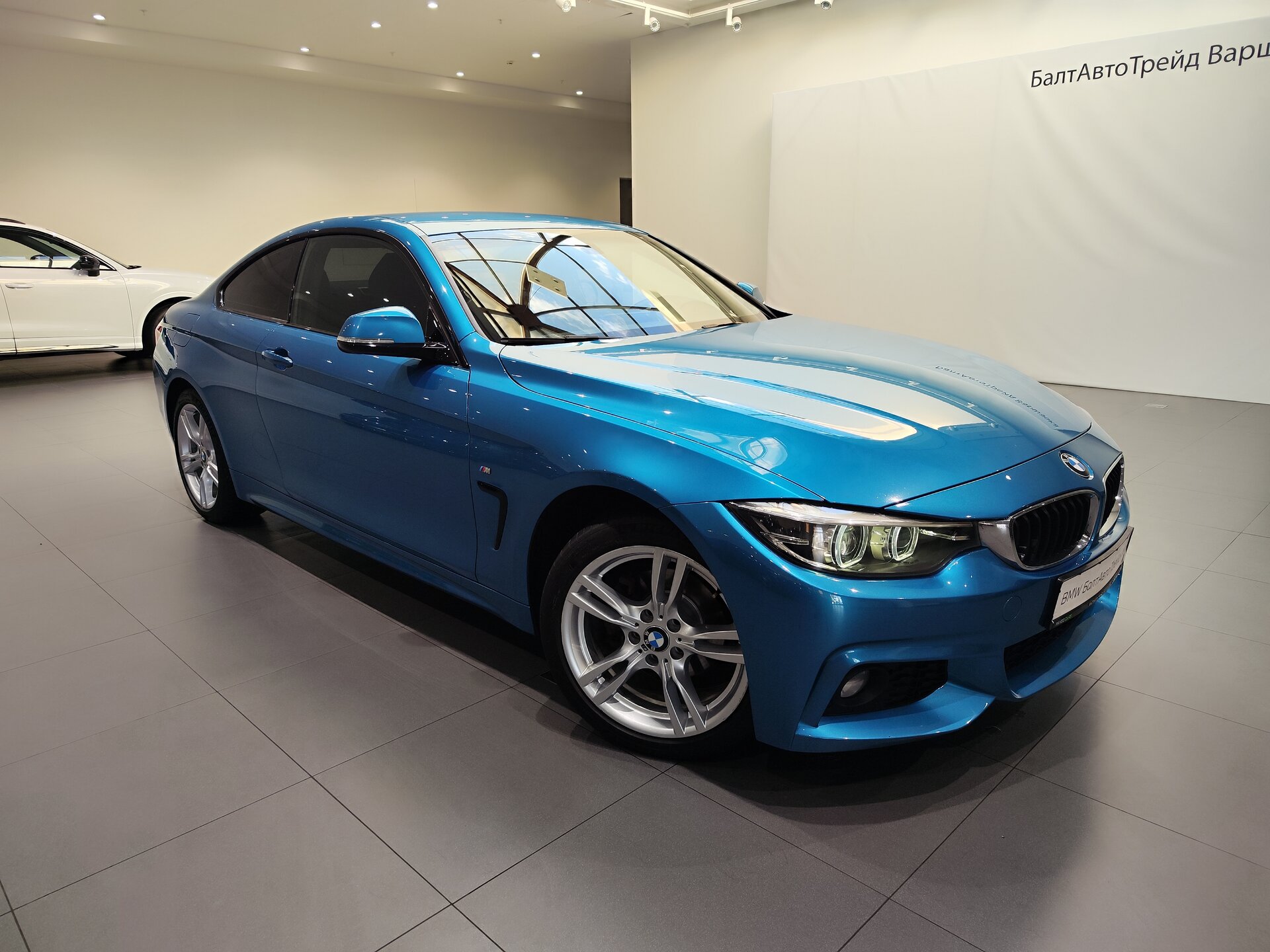 Автомобиль BMW 4 серии 420i xDrive 2.0 AT (184 л.с.) 4WD - 3