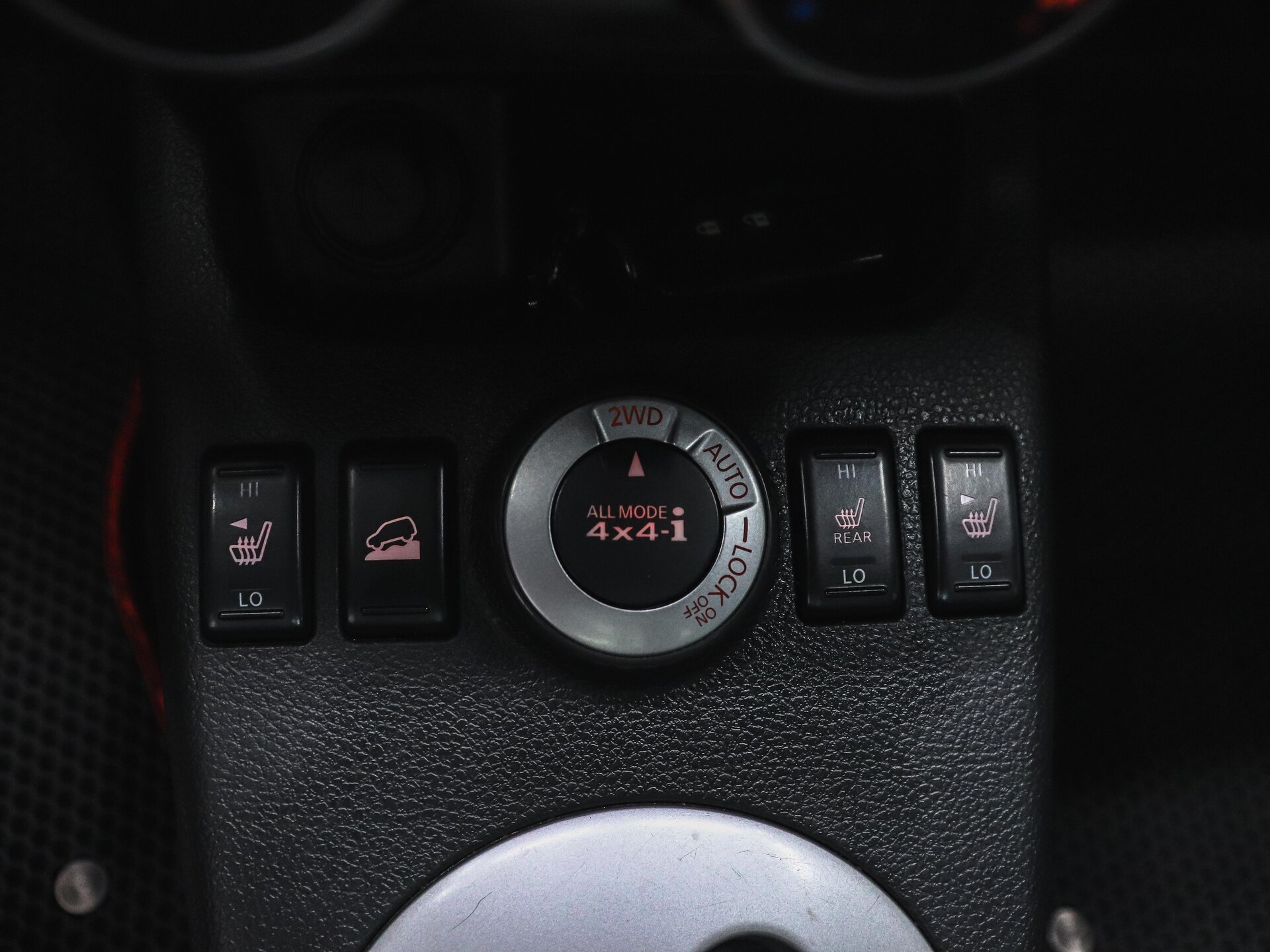 Nissan X-Trail 2011 24