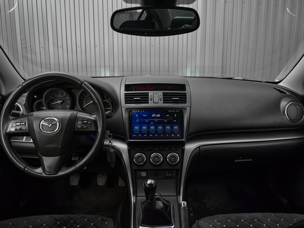 Купить Mazda 6 1.8 MT (120 л.с.), 2011 в Екатеренбурге