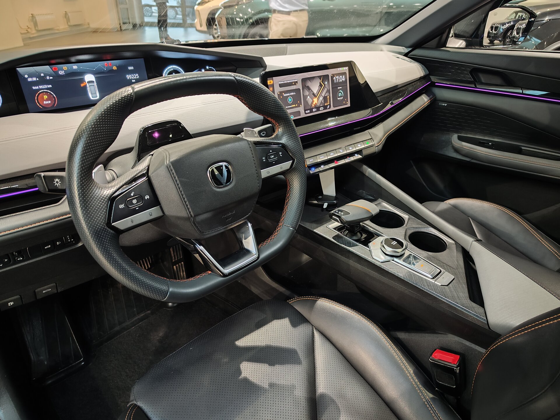 Автомобиль Changan UNI-V 1.5 AMT (181 л.с.) - 7