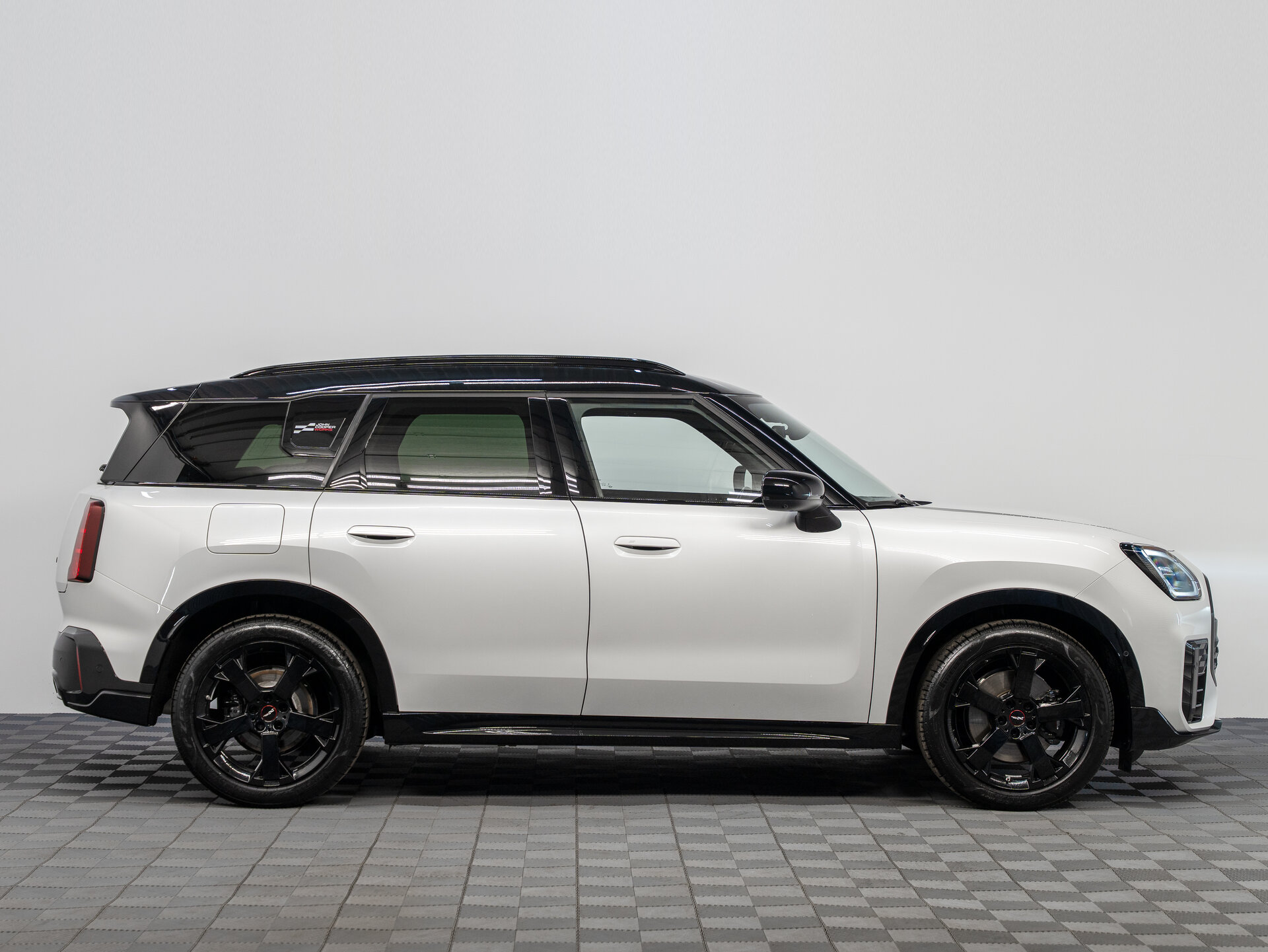Автомобиль MINI Countryman C 1.5 AMT (170 л.с.) - 4