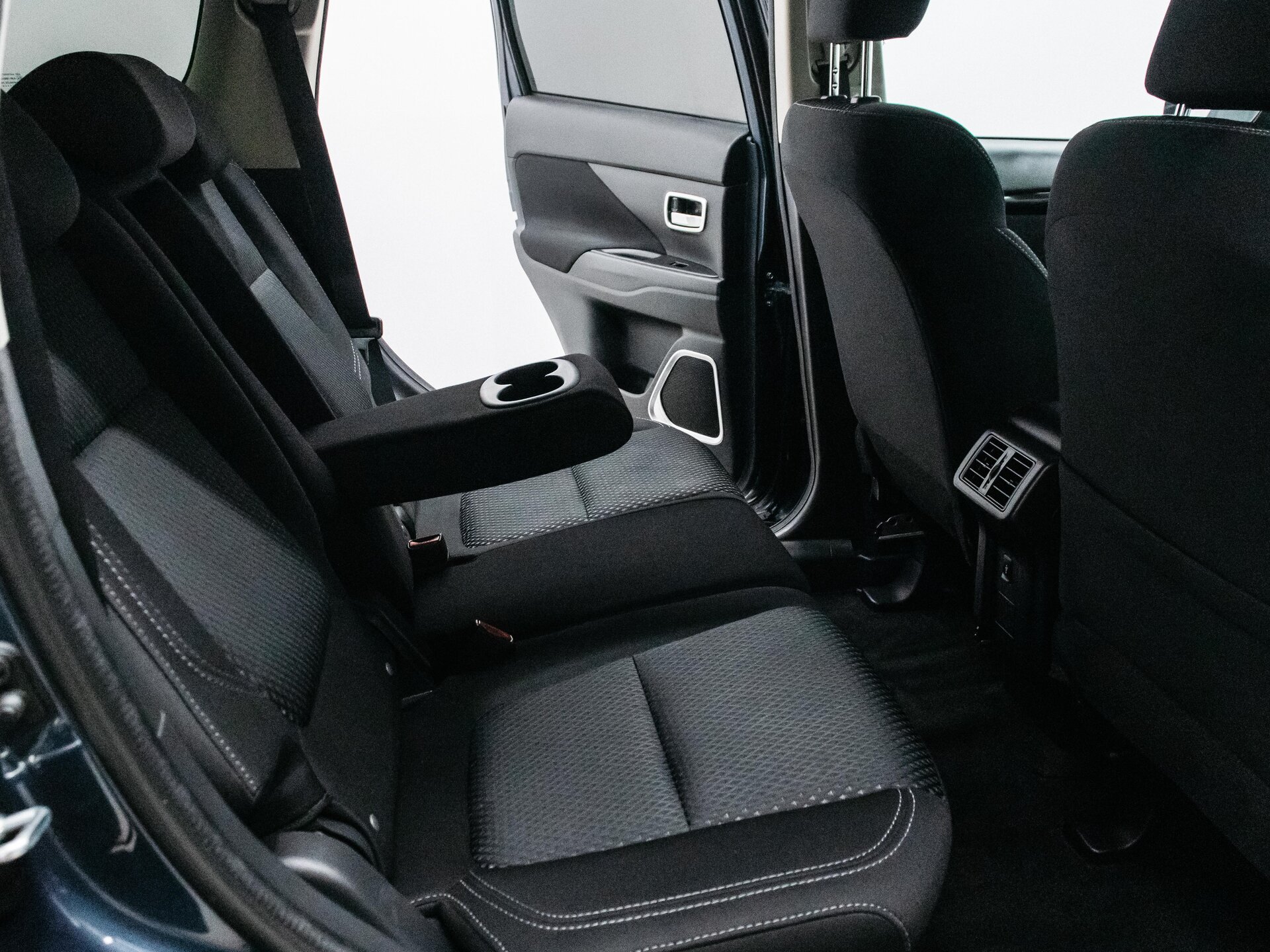 Mitsubishi Outlander 2019 28