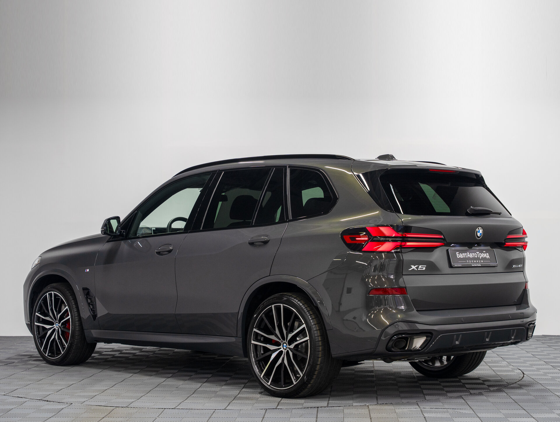 Автомобиль BMW X5 40i 3.0 AT (381 л.с.) 4WD - 10