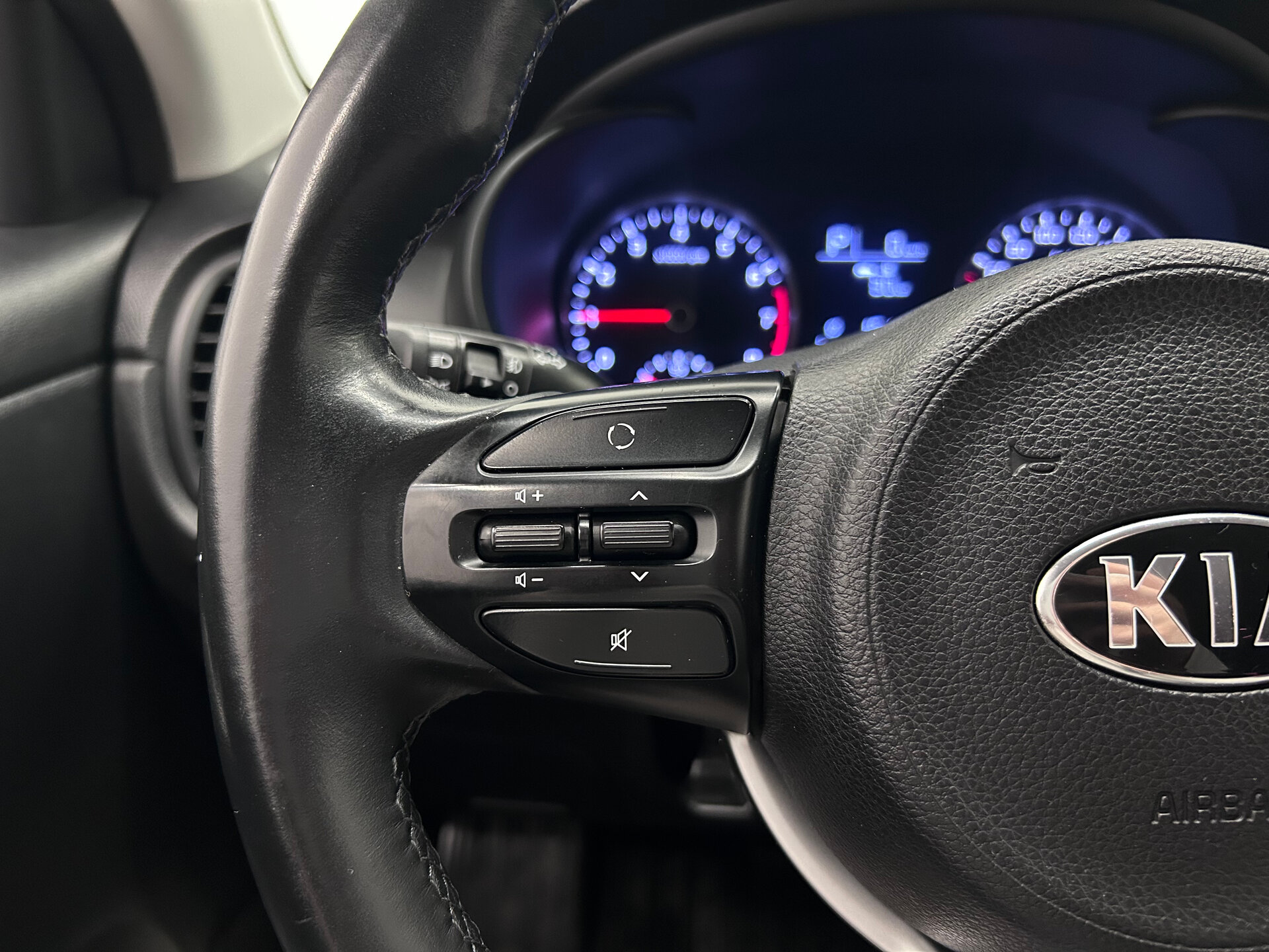 Kia Rio 2018 21