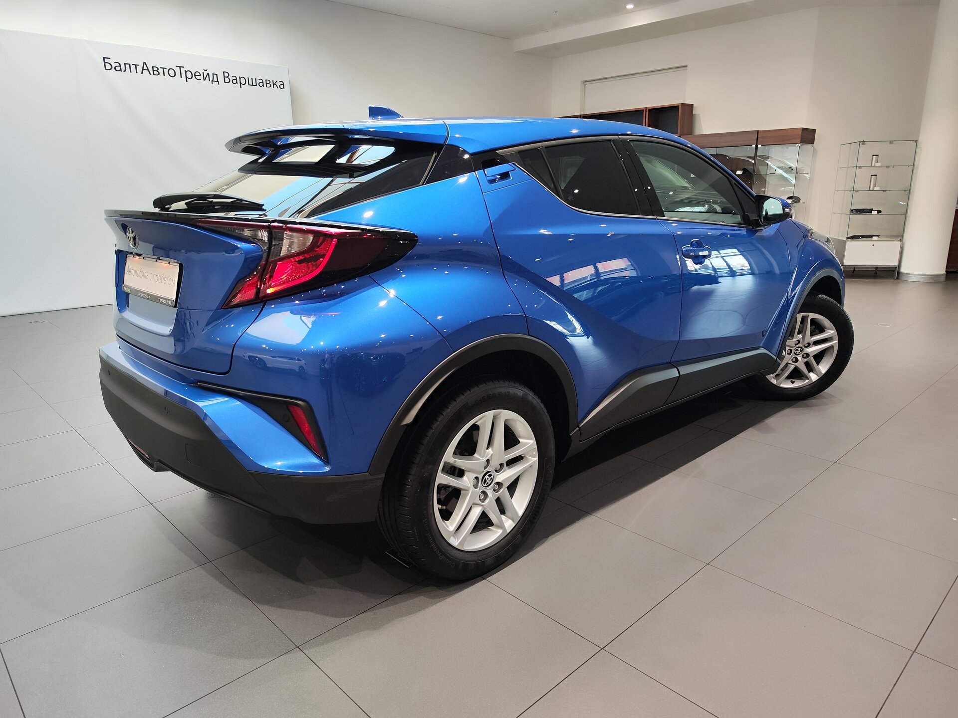 Автомобиль Toyota C-HR 2.0 CVT (148 л.с.) - 6