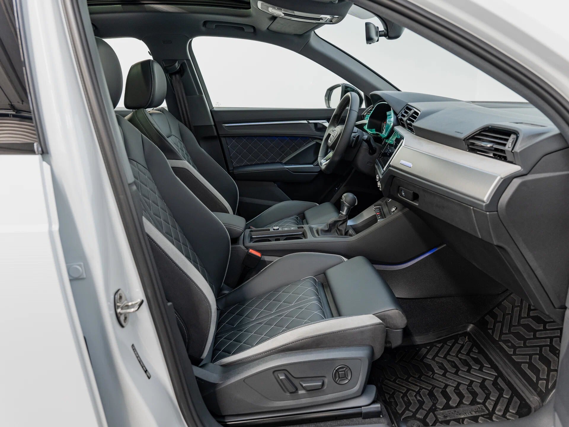 Автомобиль Audi Q3 35 TFSI 1.5 AMT (160 л.с.) - 10