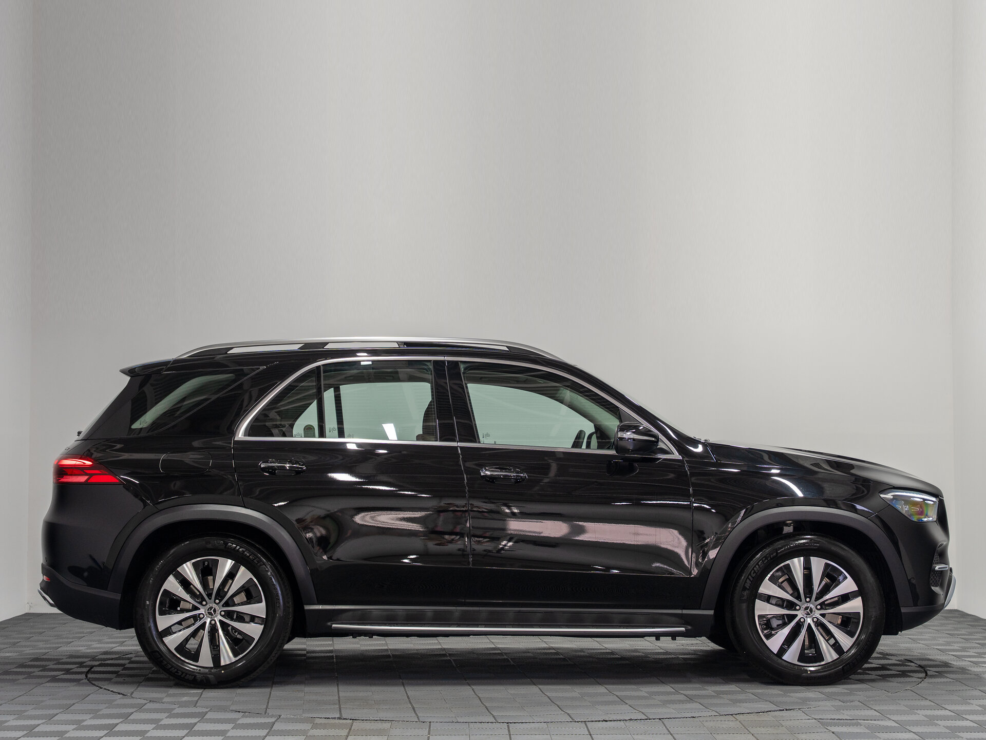Автомобиль Mercedes-Benz GLE 350 2.0 AT (258 л.с.) 4WD - 6
