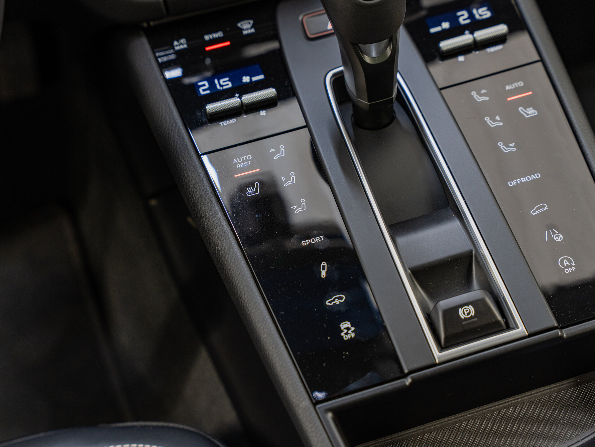 Автомобиль Porsche Macan 2.0 AMT (265 л.с.) 4WD - 18