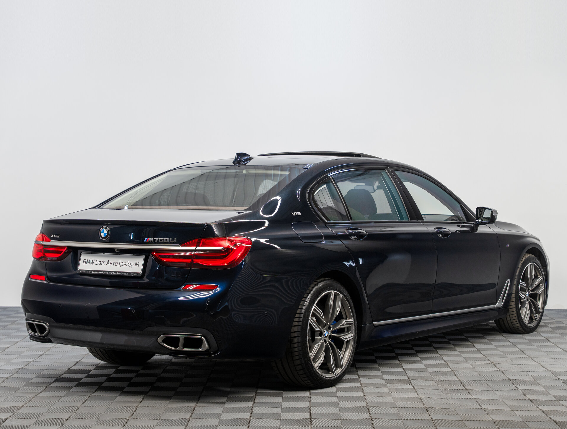 Автомобиль BMW 7 серии M760Li xDrive 6.6 AT (610 л.с.) 4WD - 5