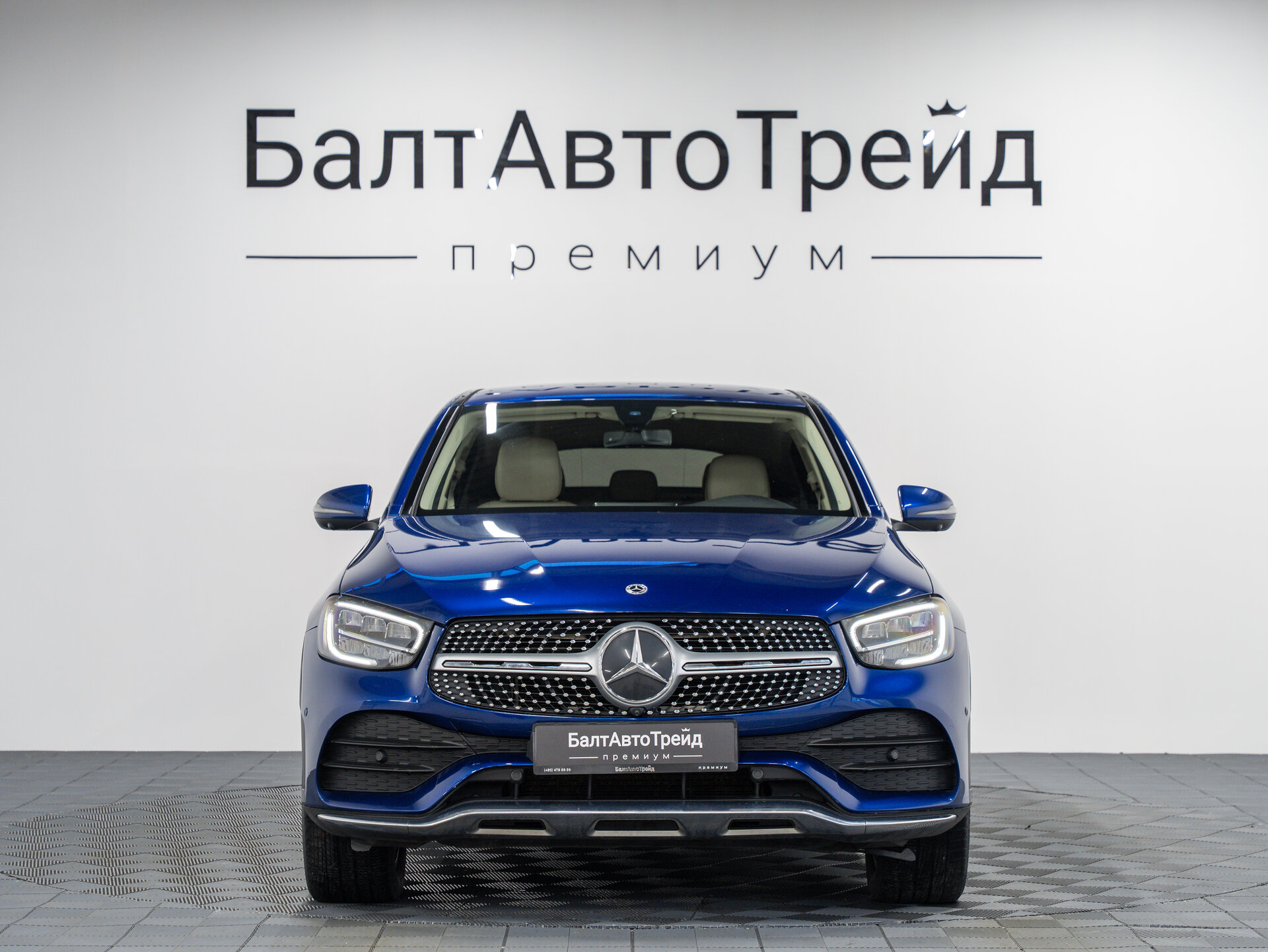 Автомобиль Mercedes-Benz GLC Coupe 300 2.0 AT (249 л.с.) 4WD - 4