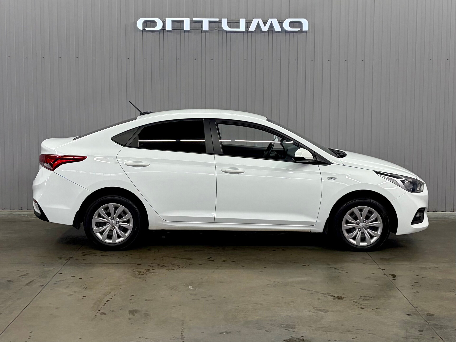 Hyundai Solaris 