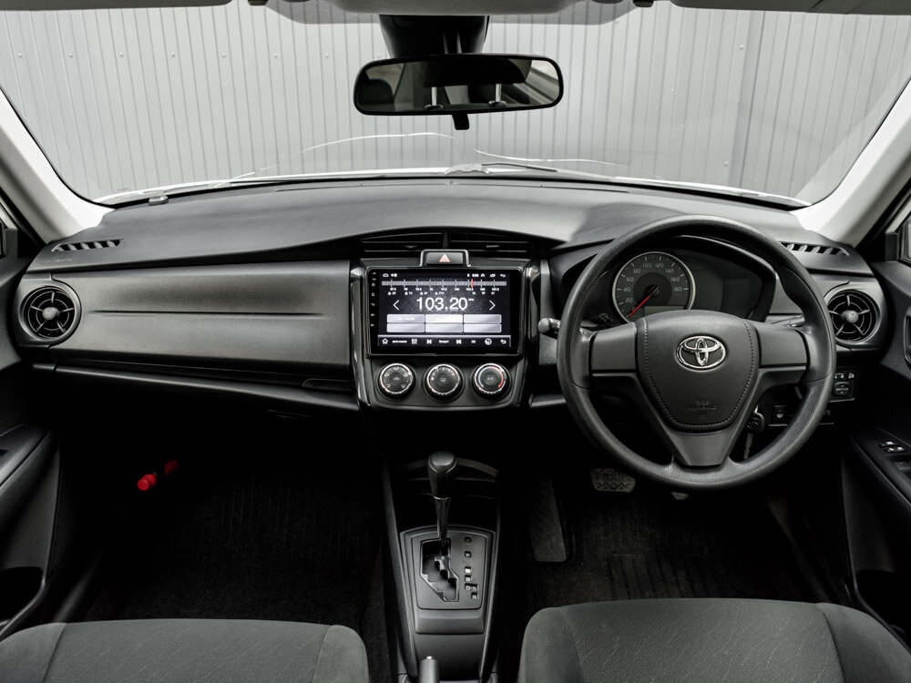 Купить Toyota Corolla Axio 1.5 CVT (103 л.с.) 4WD, 2019 в Екатеренбурге
