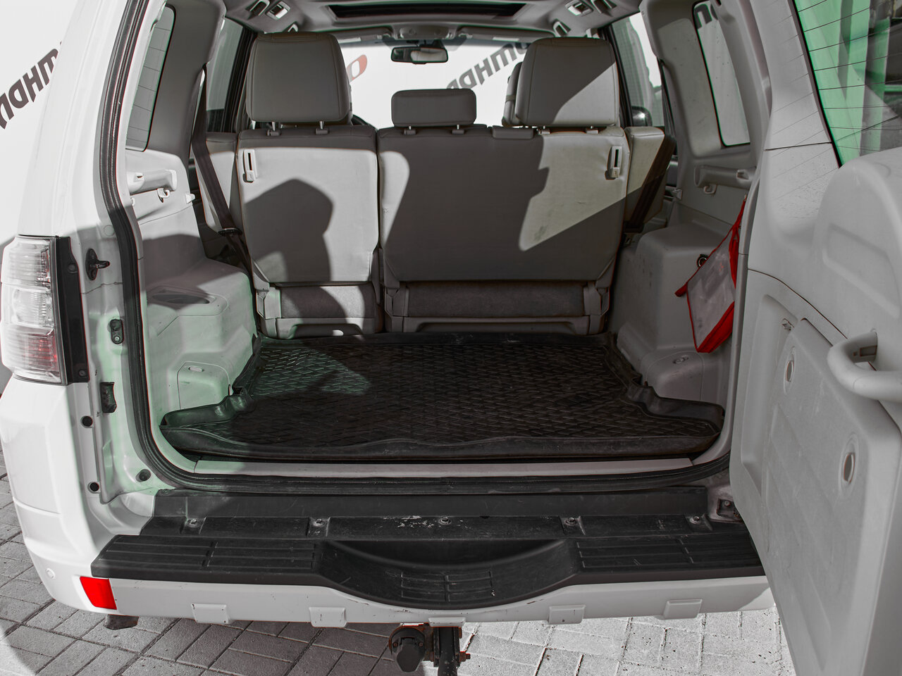 Купить Mitsubishi Pajero 3.2d AT (200 л.с.) 4WD, 2014 в Екатеренбурге