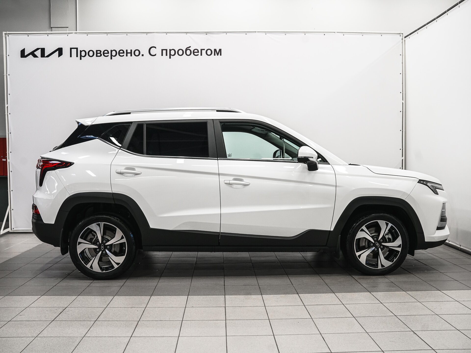 Москвич 3 2024 4
