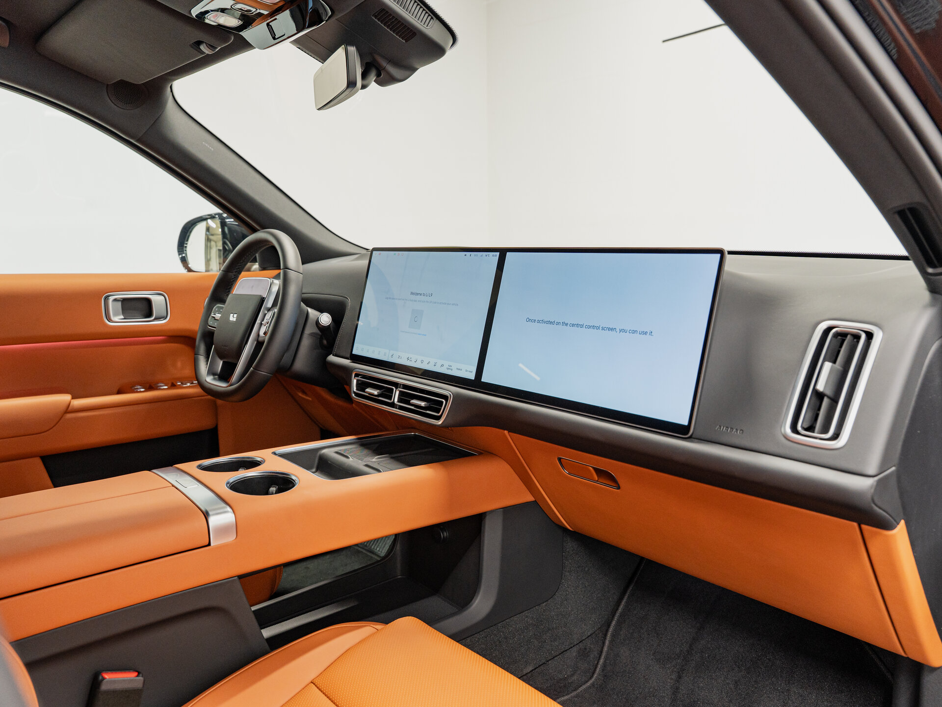 Автомобиль LiXiang L9 52.3 kWh 1.5hyb AT (449 л.с.) 4WD - 14