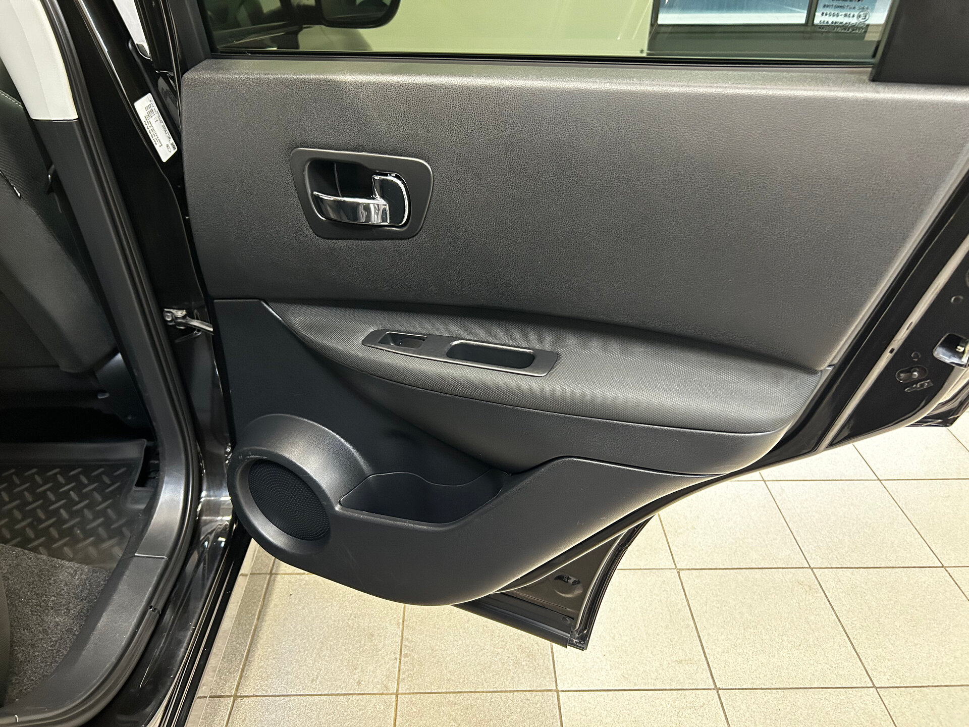 Nissan Qashqai 2012 9