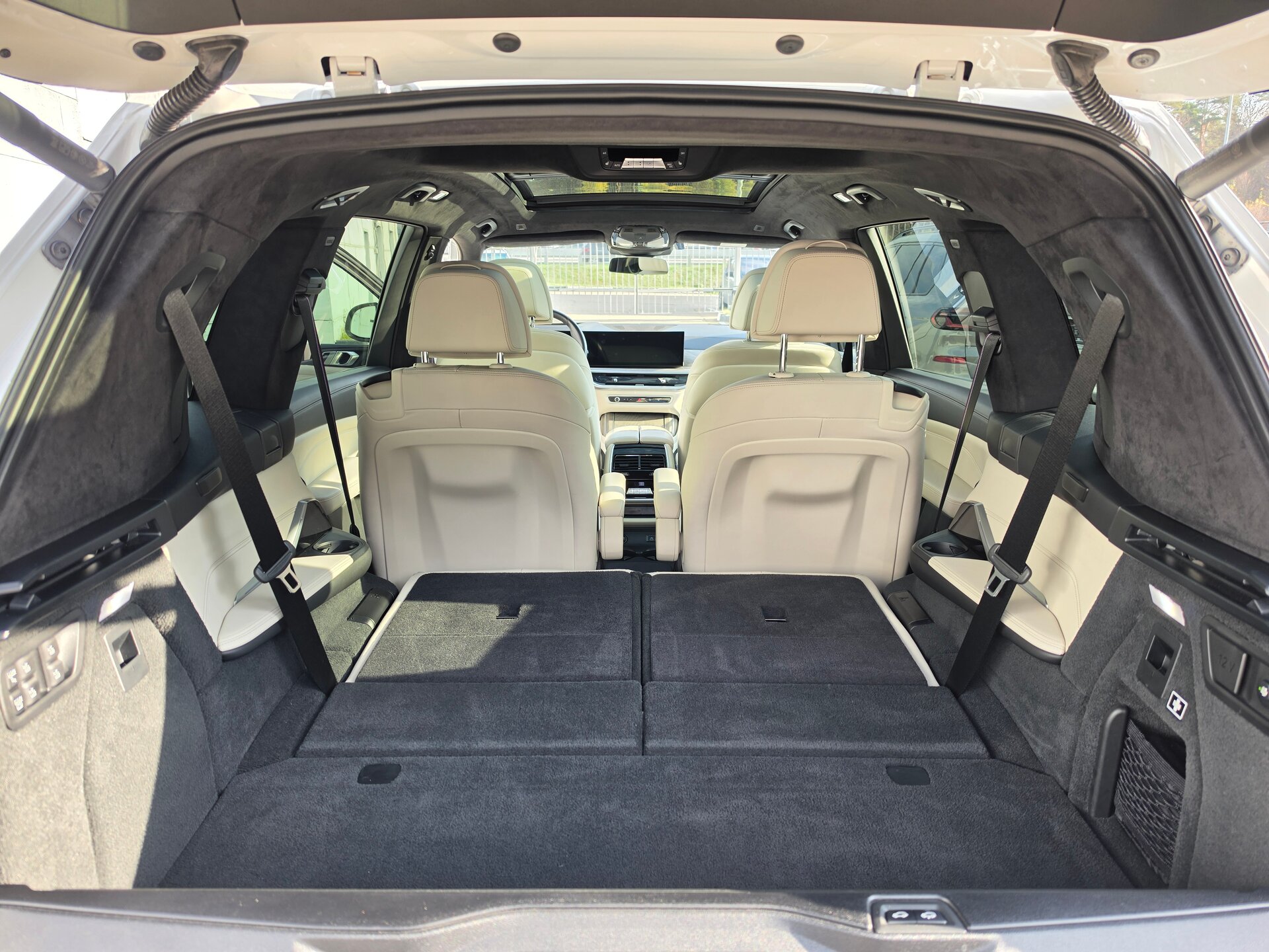 Автомобиль BMW X7 40d 3.0d AT (340 л.с.) 4WD - 3