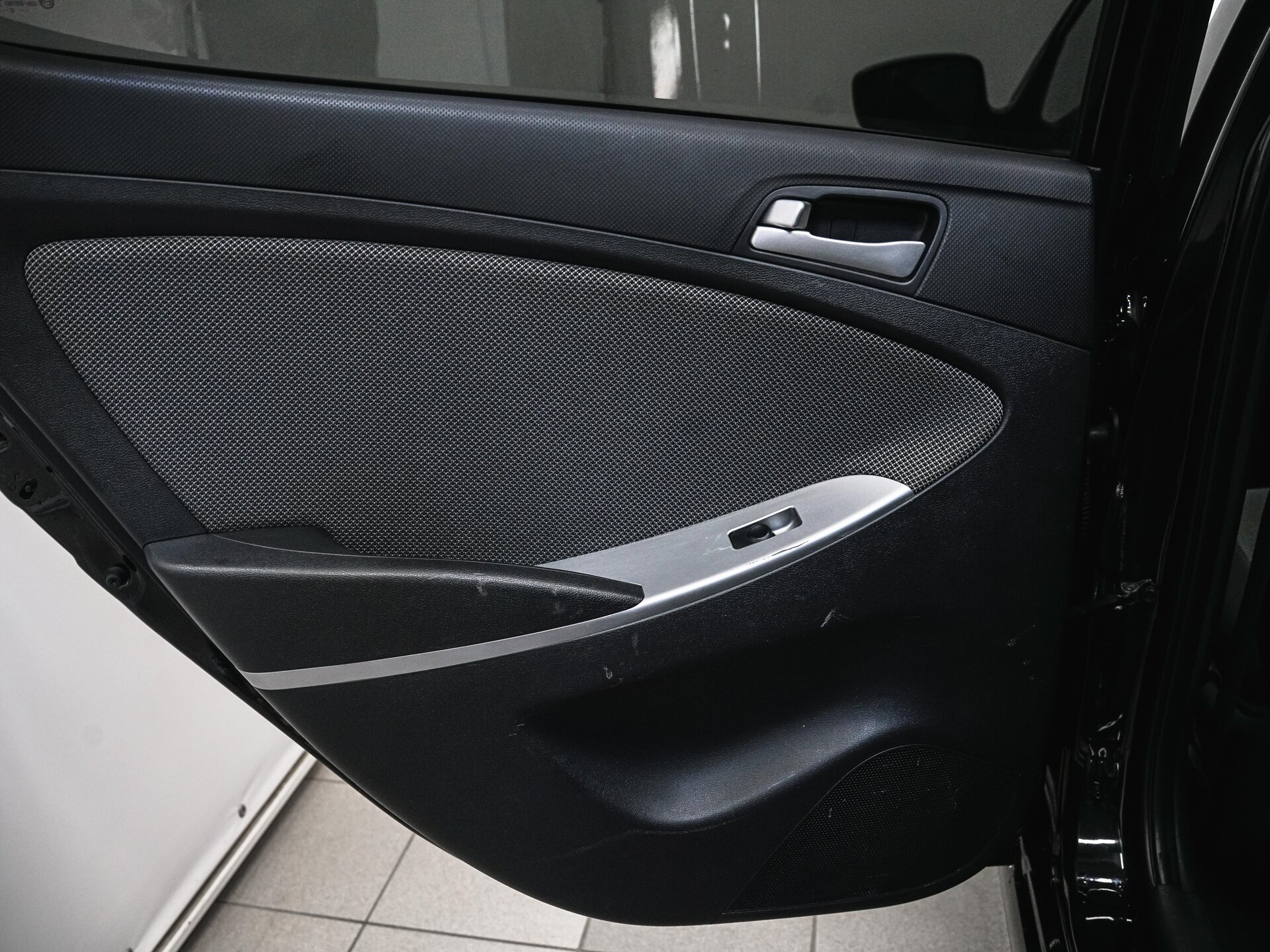 Hyundai Solaris 2012 23