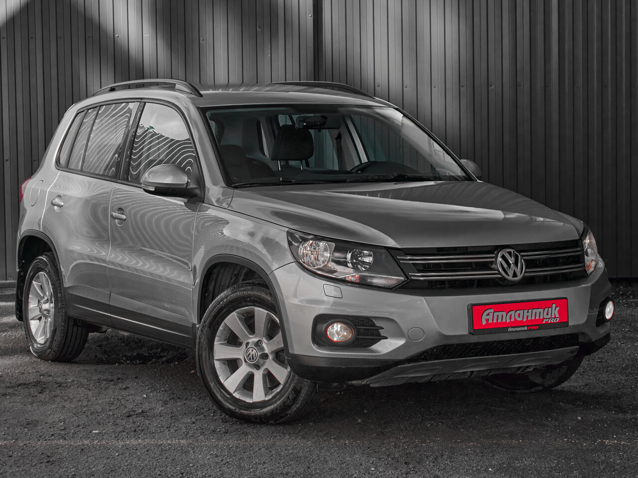 Купить Volkswagen Tiguan 2.0 AT (170 л.с.) 4WD, 2011 в Екатеренбурге