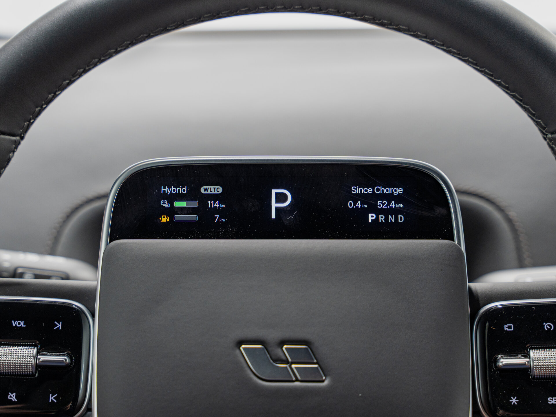Автомобиль LiXiang L9 52.3 kWh 1.5hyb AT (449 л.с.) 4WD - 17