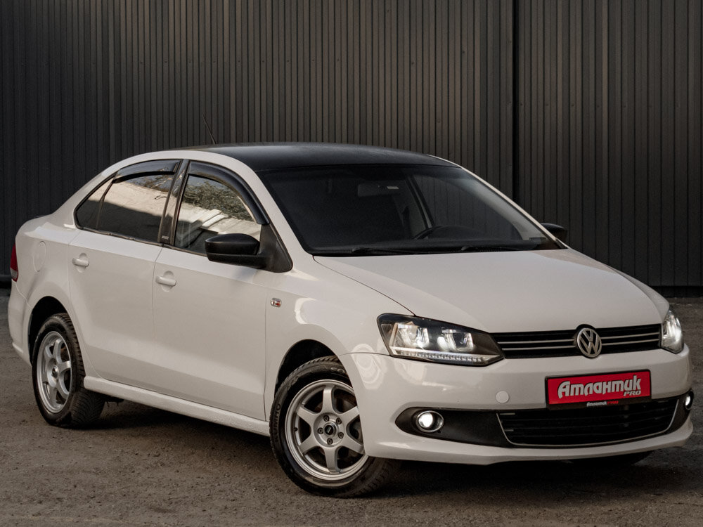Купить Volkswagen Polo 1.6 AT (105 л.с.), 2013 в Екатеренбурге
