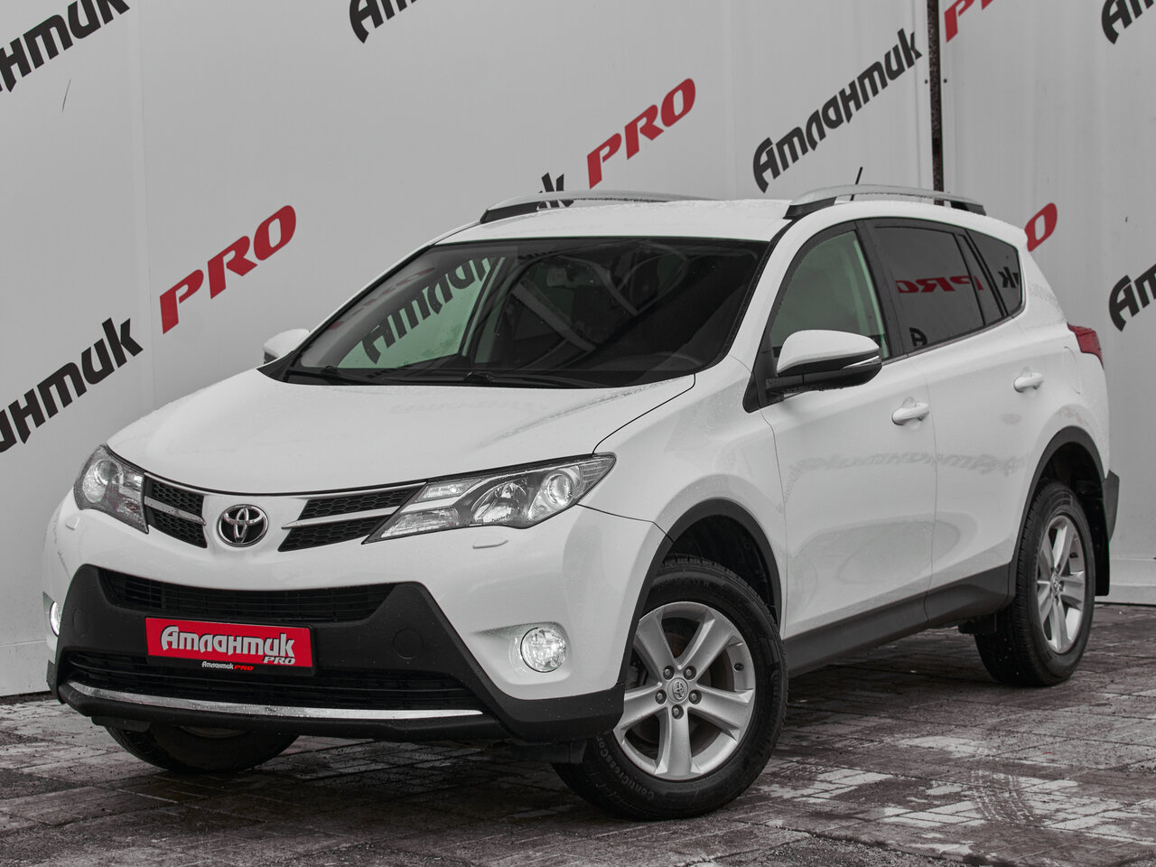 Купить Toyota RAV4 2.0 CVT (146 л.с.) 4WD, 2014 в Екатеренбурге