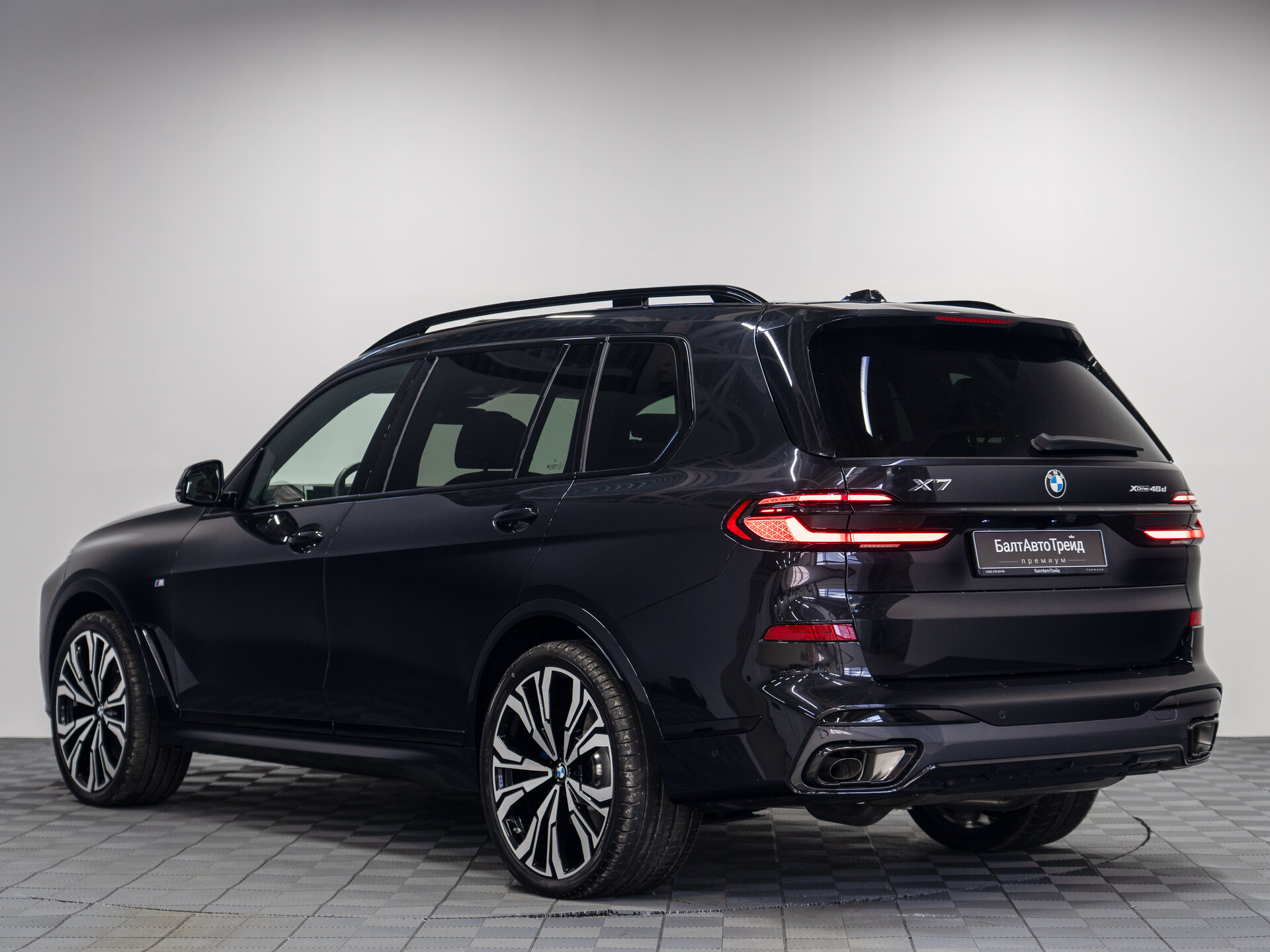 Автомобиль BMW X7 40d 3.0d AT (340 л.с.) 4WD - 11