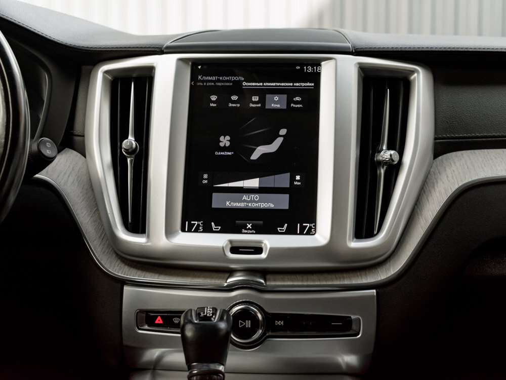 Купить Volvo XC60 2.0 AT (249 л.с.) 4WD, 2018 в Екатеренбурге