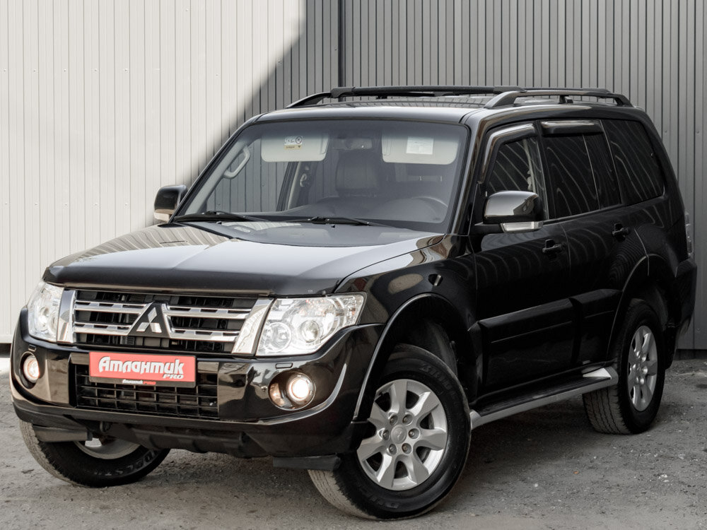 Купить Mitsubishi Pajero 3.0 AT (178 л.с.) 4WD, 2013 в Екатеренбурге