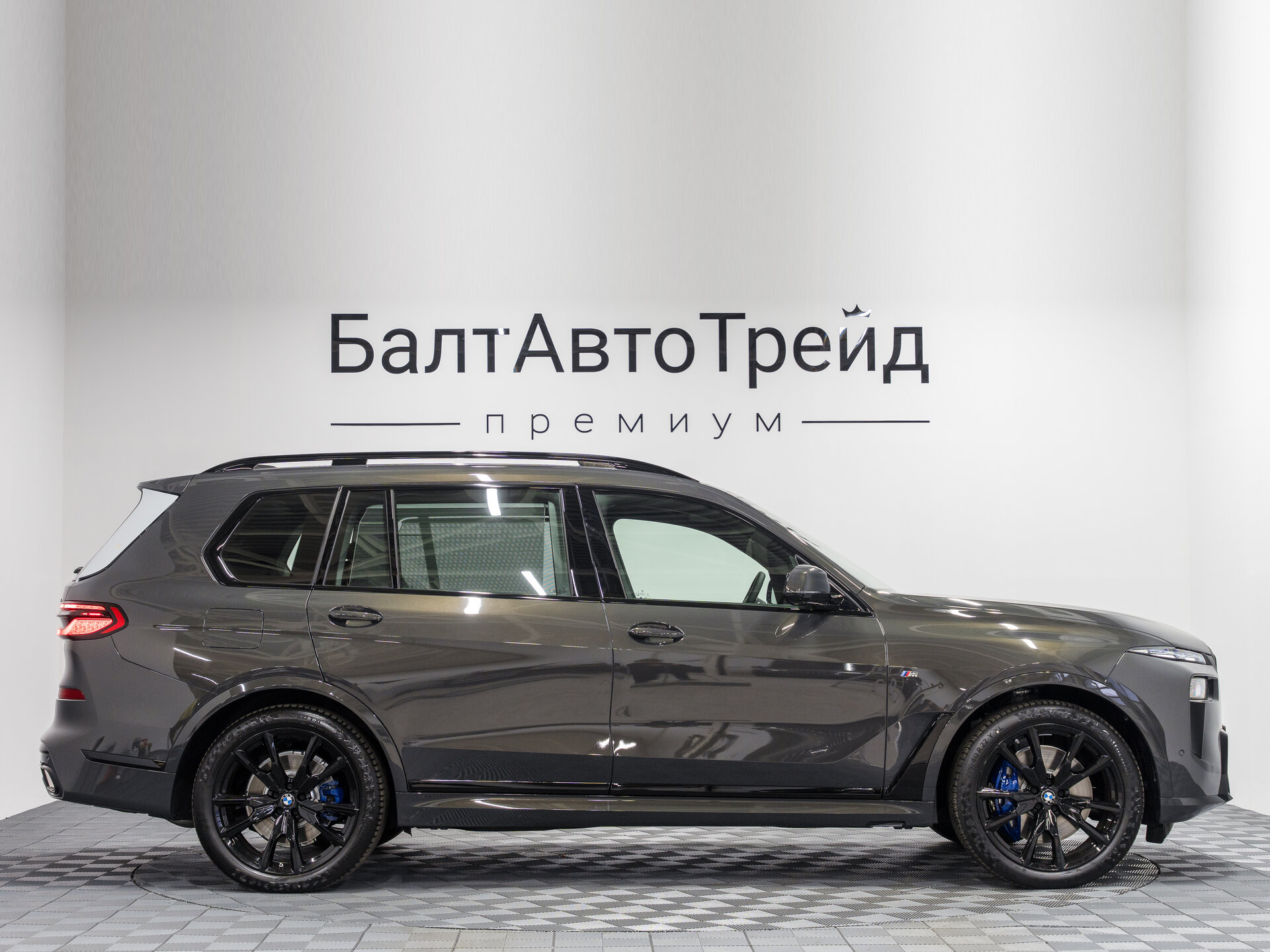Автомобиль BMW X7 40d 3.0d AT (340 л.с.) 4WD - 7