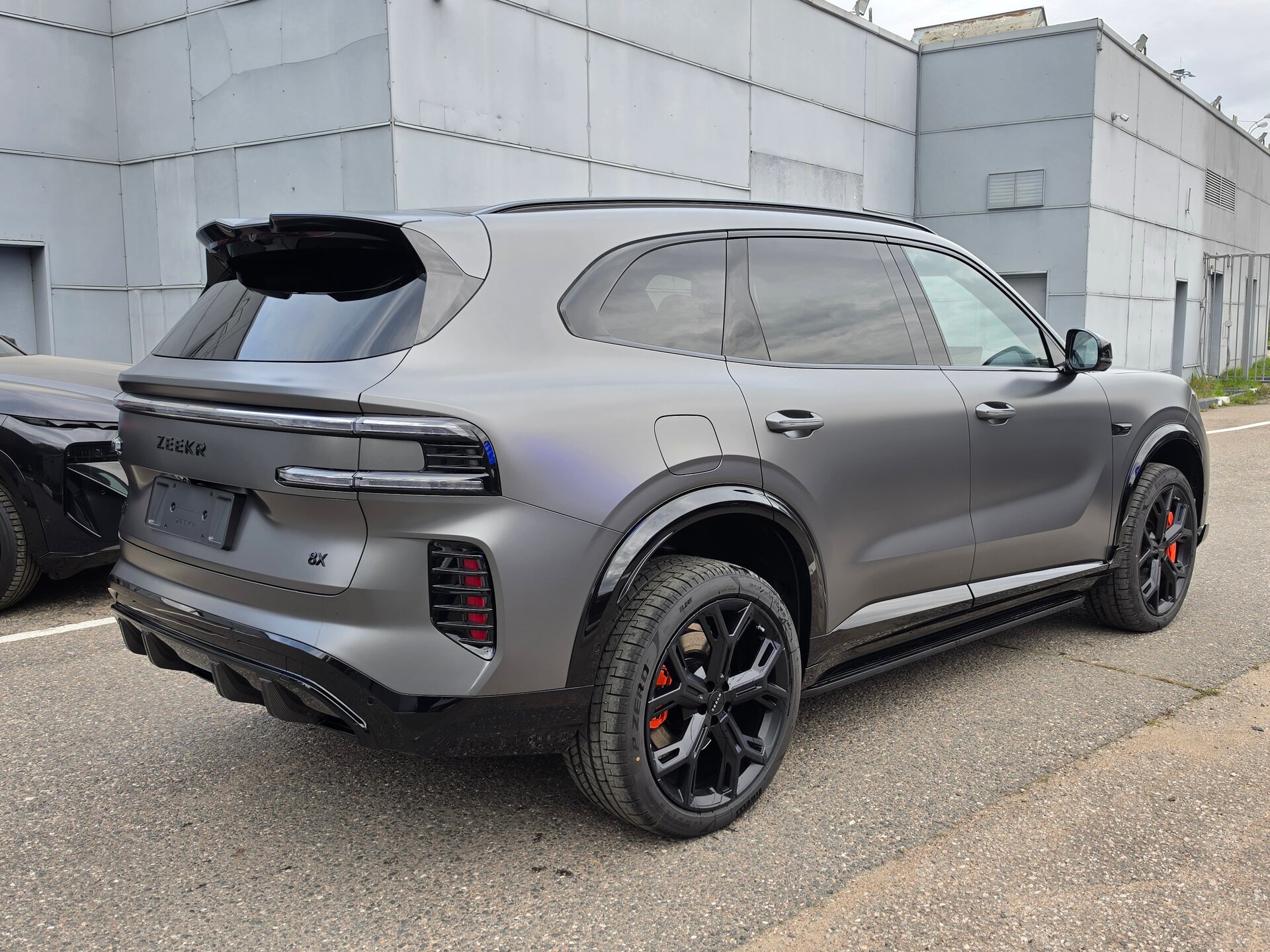 Автомобиль Zeekr 8X Dawn 2.0hyb AT (1401 л.с.) 4WD - 2