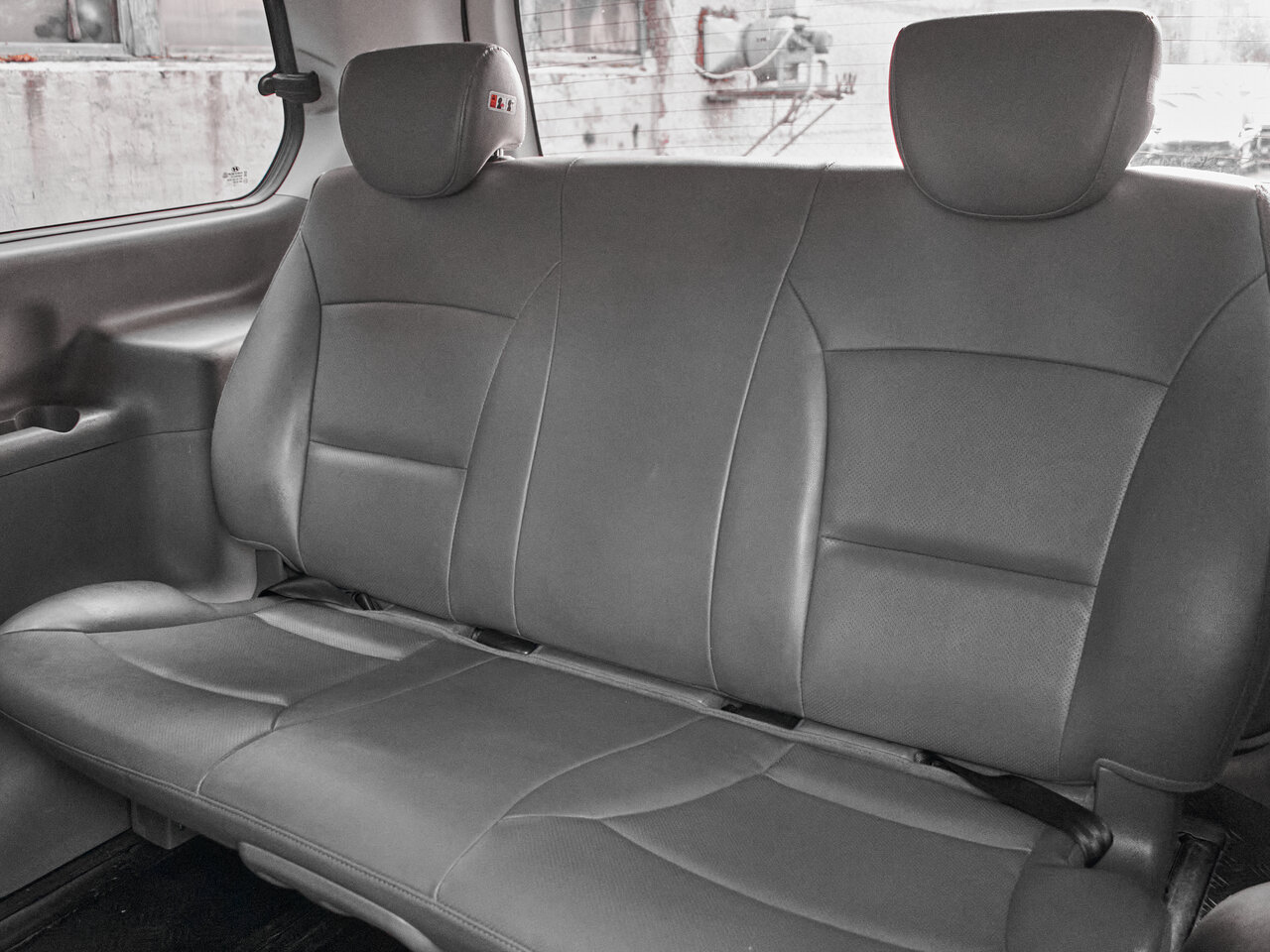 Купить Hyundai Grand Starex 2.5d AT (145 л.с.), 2017 в Екатеренбурге