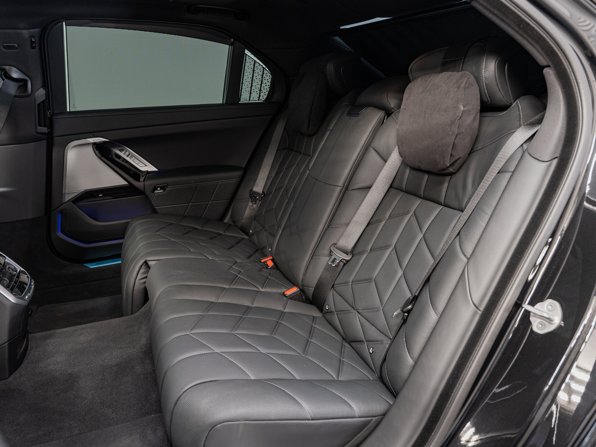 Автомобиль BMW 7 серии 740i xDrive 3.0 AT (380 л.с.) 4WD - 18