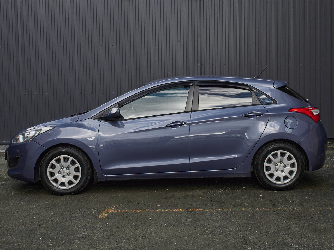 Купить Hyundai i30 1.4 MT (100 л.с.), 2012 в Екатеренбурге